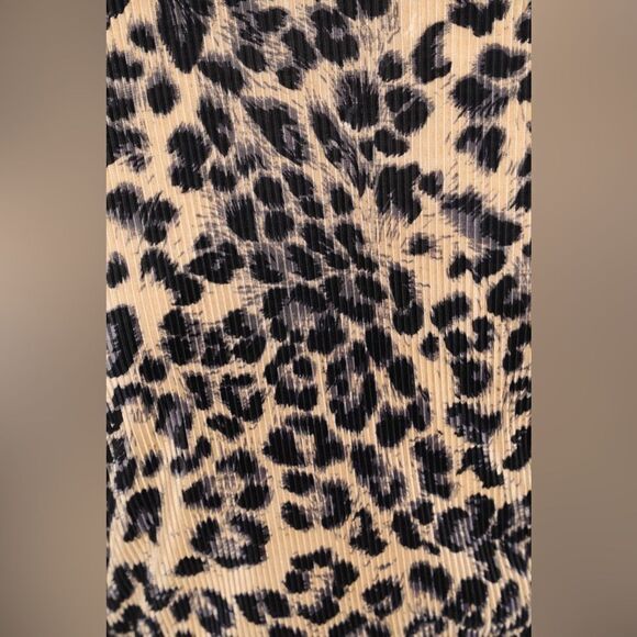 ✨ZARA Black Cream Leopard Print Faux Wrap Smocked Long Sleeve V Neck Sz M Top✨ - Picture 11 of 11